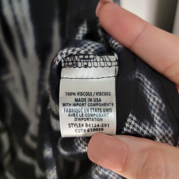 Bella Dahl Small Button Up Shirt Long Sleeves - Picture 4 of 4